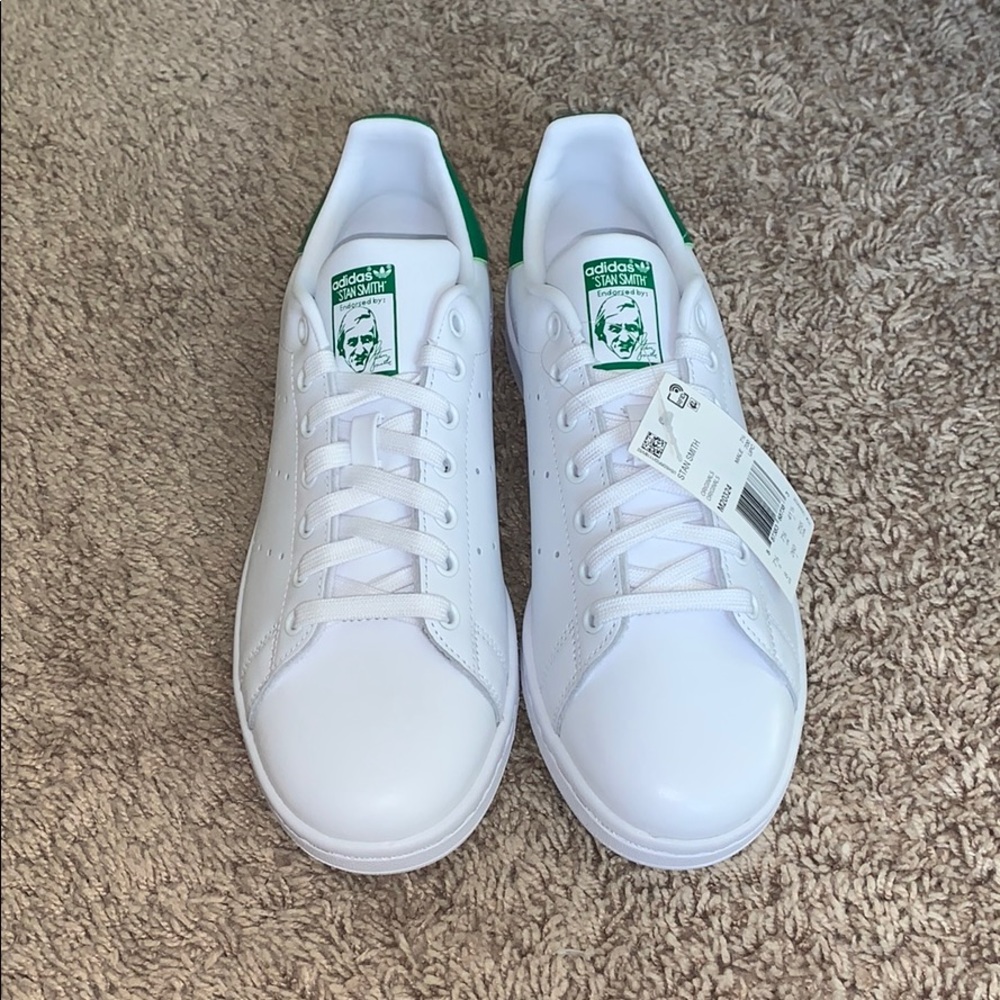 NEW Adidas Stan Smiths - Picture 3 of 5